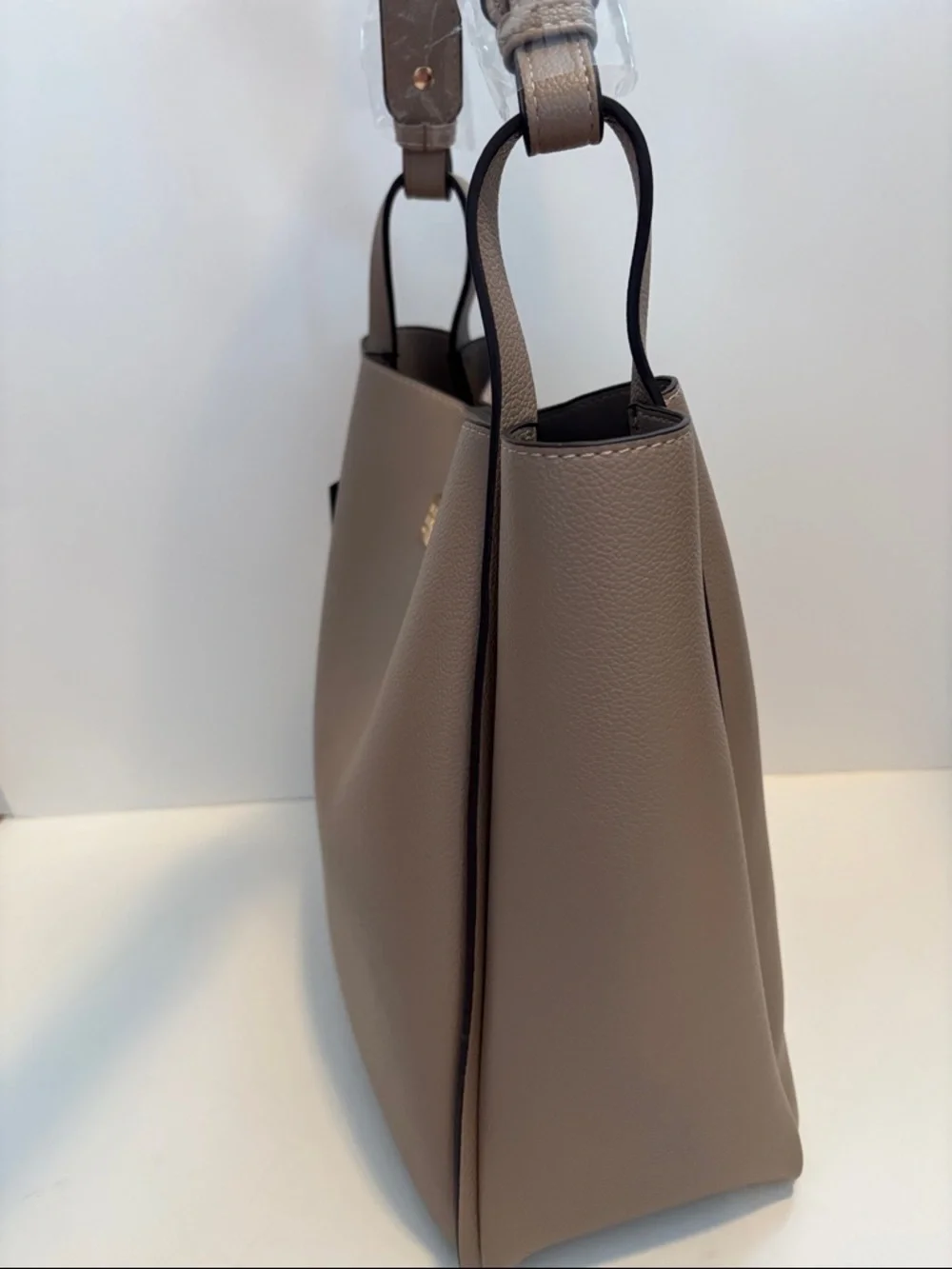 NEW! Badgley Mischka Taupe Tan Pebbled Vegan Faux Leather Tote with Top Handle - Picture 5 of 10